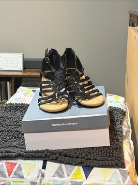cloudwalkers Black Strappy Gladiator Lace-Up Sandals